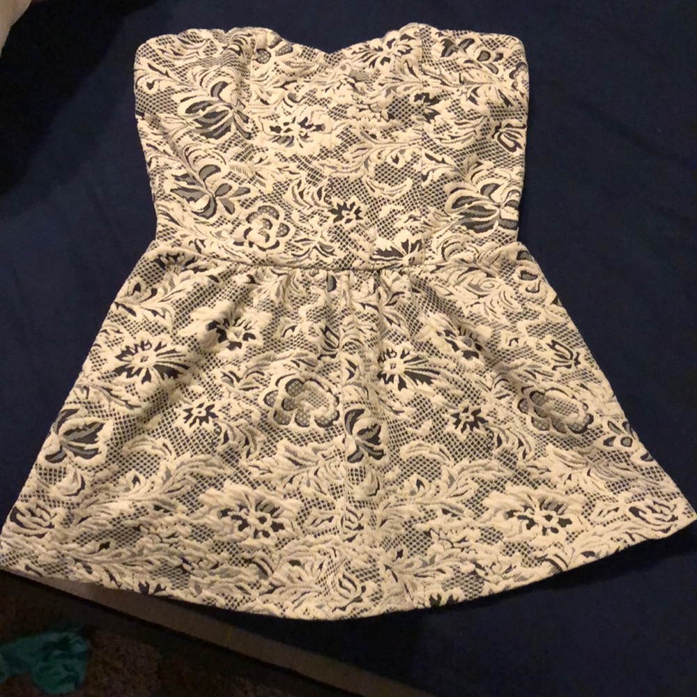 Maurice’s studio Y dressy tube top